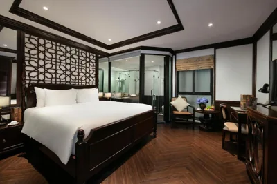 Deluxe-Doppelzimmer mit Innenfenster — MAY DE VILLE Crown Hotel